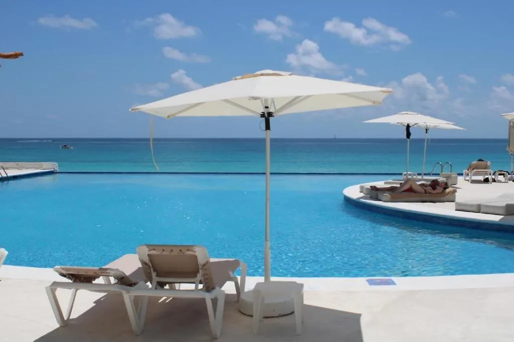 Apartment Beachfront Studio With Ocean View Cancun