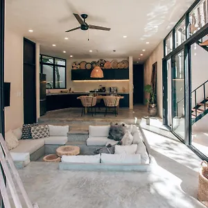 https://3bd-luxury-villa-private-pool-access-hotel-bardo-4b.allrivieramayahotels.com