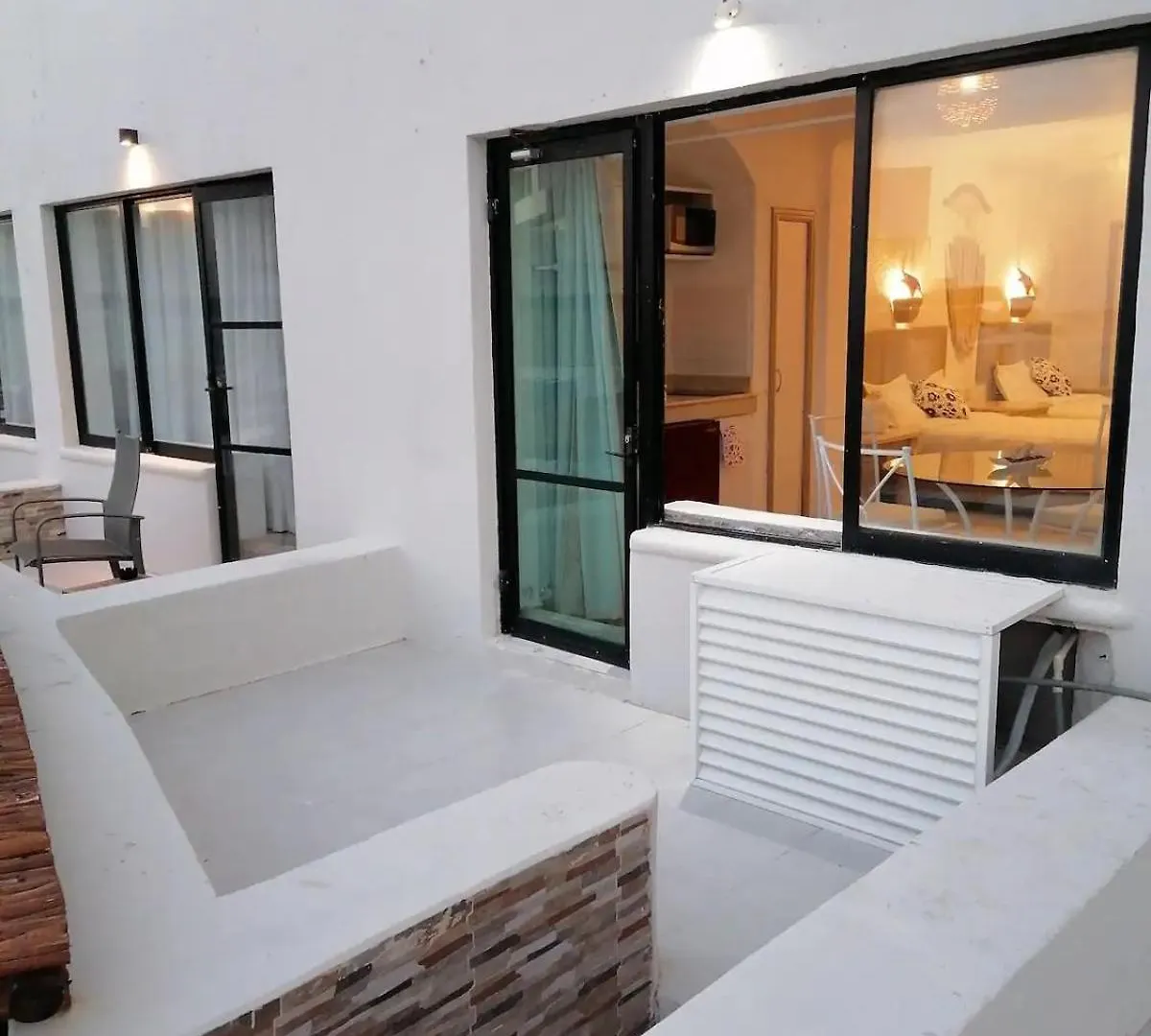 Beachfront Studio With Ocean View Cancun