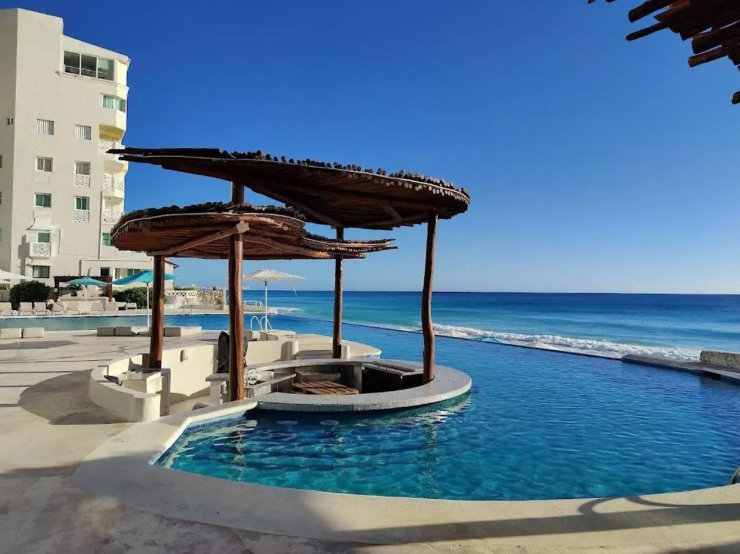 Apartment Beachfront Studio With Ocean View Cancun Mexico