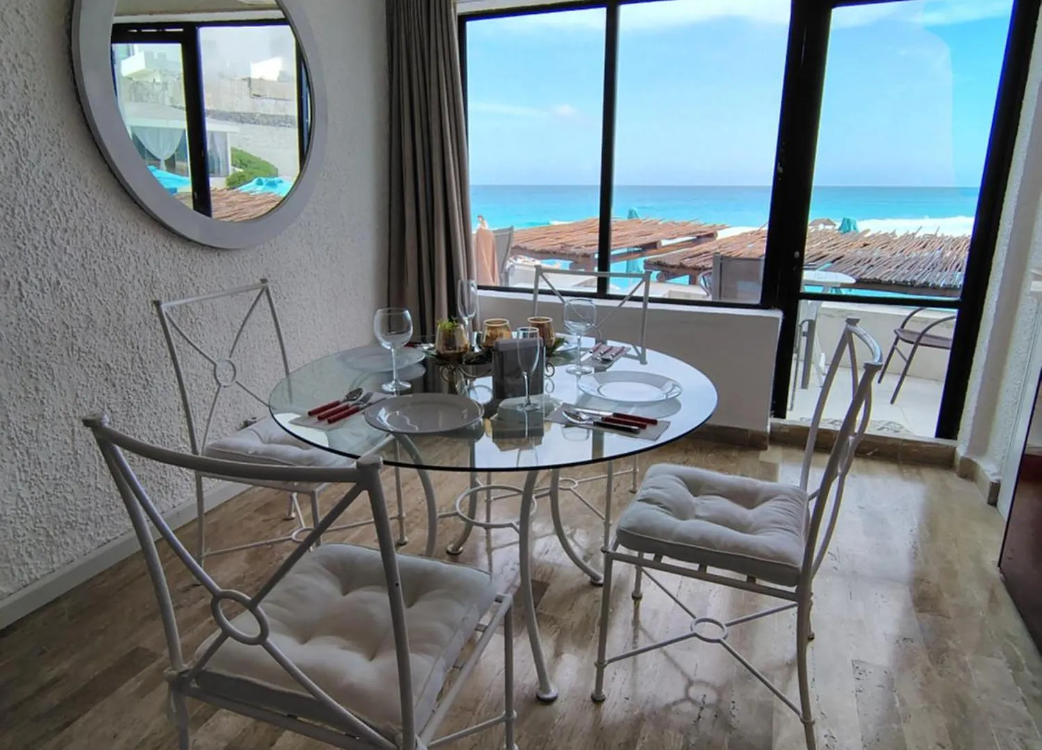 Beachfront Studio With Ocean View Cancun