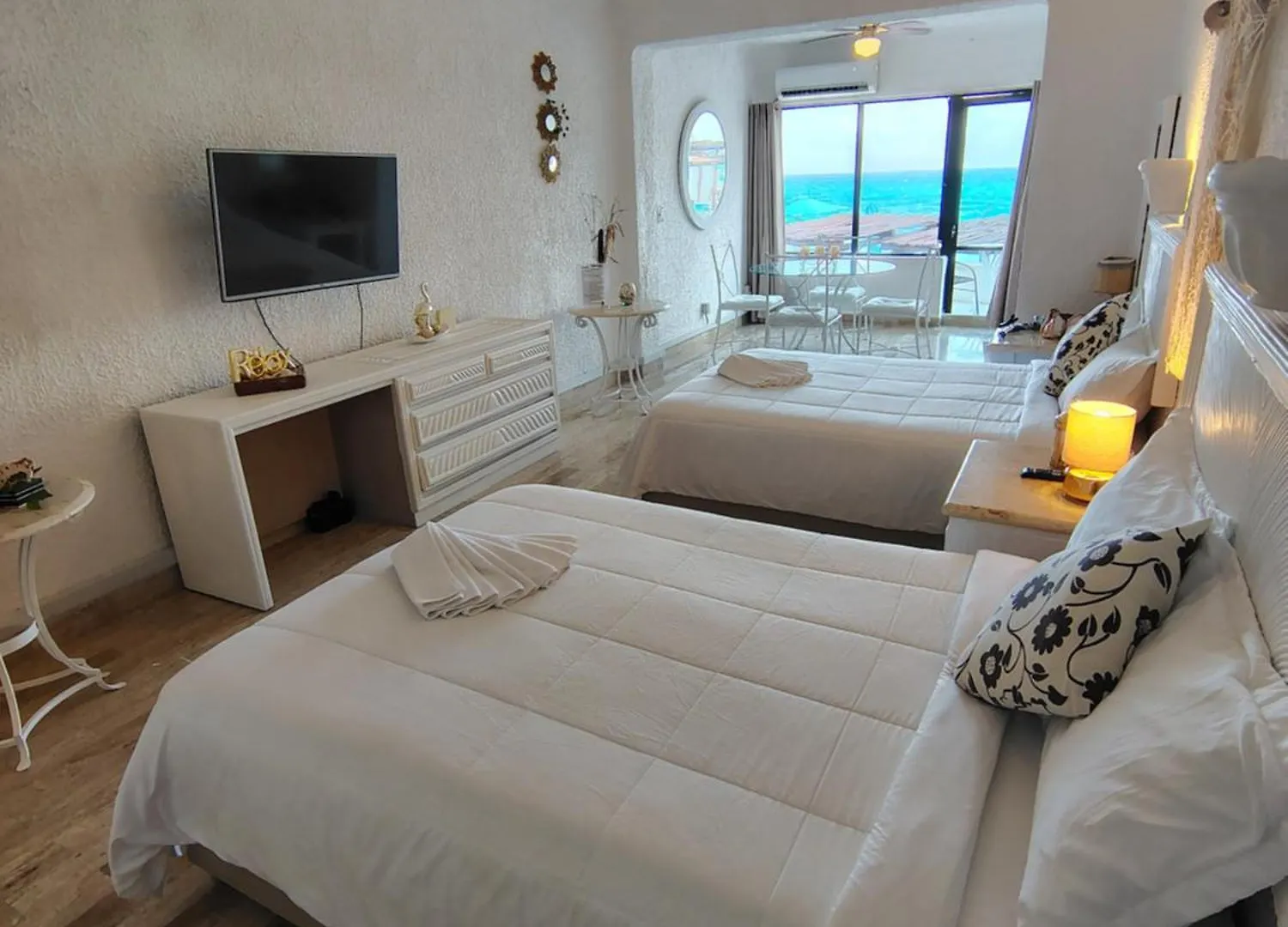 Apartment Beachfront Studio With Ocean View Cancun Mexico